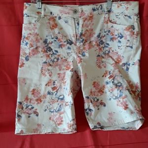 J.Jill floral stretch denim shorts sz 12 sweet!